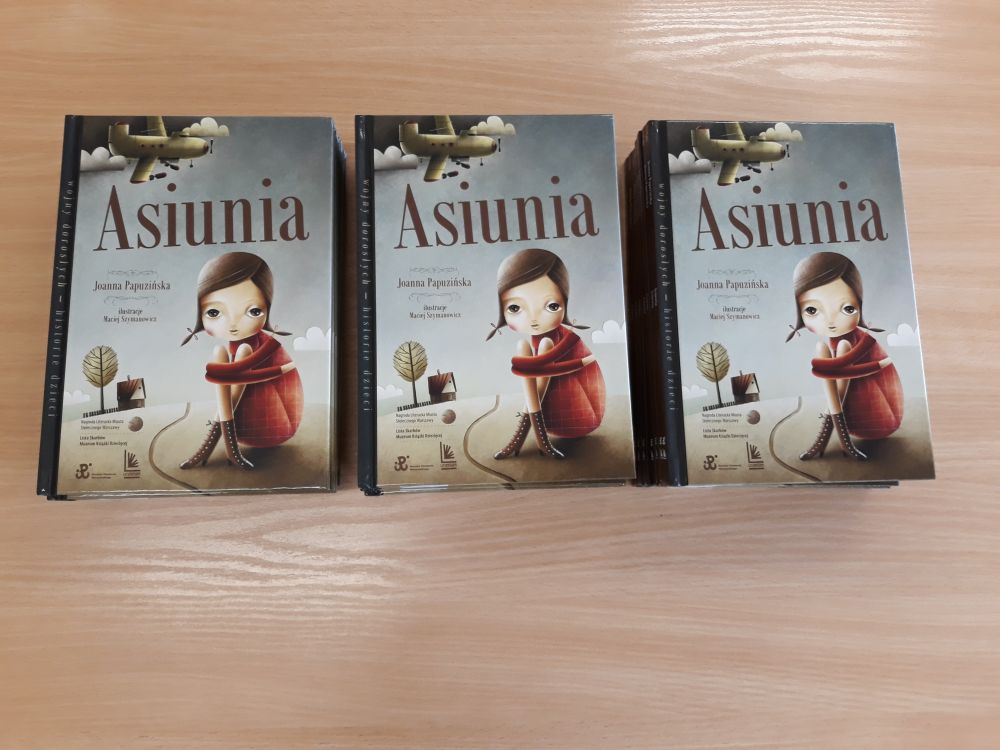 Podziękowanie za książki "Asiunia"