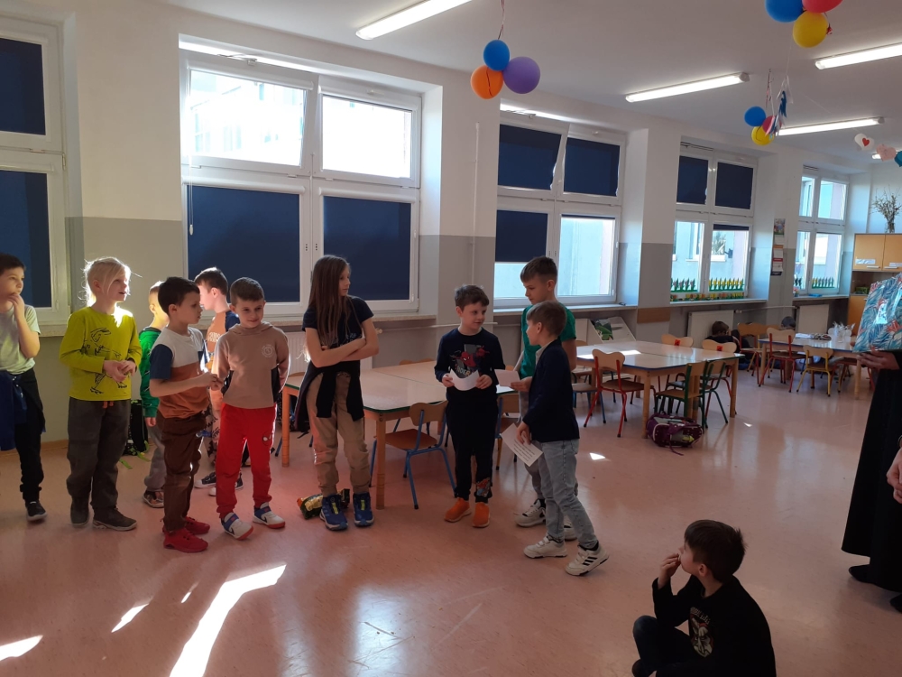 Dzień Kobiet w świetlicy szkolnej