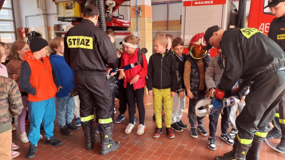 Poznajemy pracę strażaków