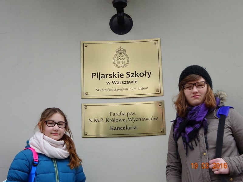 Sukces dziewcząt z kl. VIa w Ogólnopolskim Konkursie Gramatycznym w Warszawie