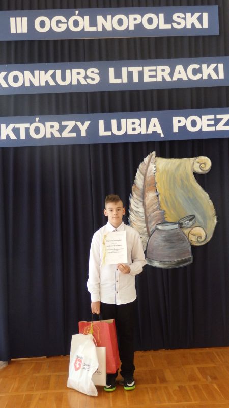 Wyróżnienie w III Ogólnopolskim Konkursie "Niektórzy lubią poezję…"