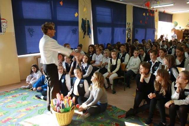 Dzień Edukacji Narodowej w Szkole Podstawowej Nr 2 Im. Leonida Teligi w Kamieniu Pomorskim